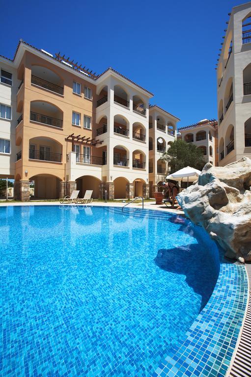 Adamou Gardens Apartment Пафос Екстериор снимка