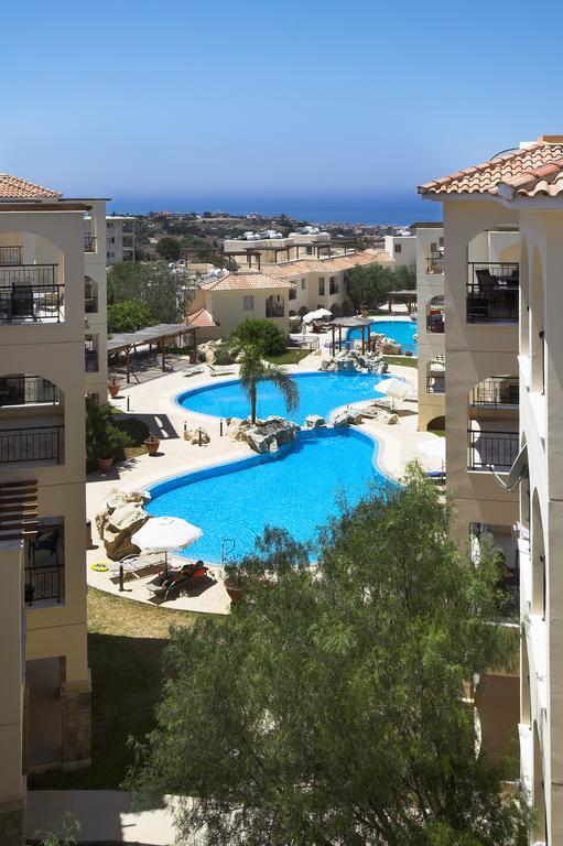 Adamou Gardens Apartment Пафос Екстериор снимка